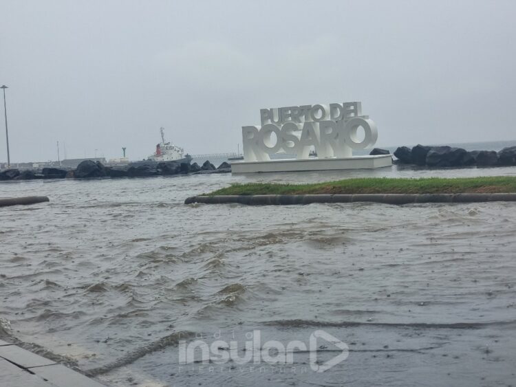 Imágenes del paso de la última tormenta por Puerto del Rosario (Archivo - Radio Insular)