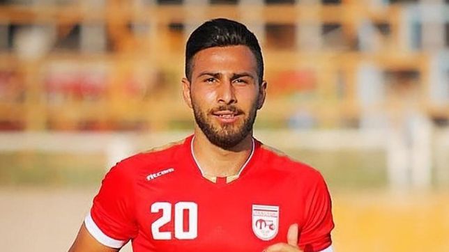 El jugador de fútbol Amir Nasr Azadani ha sido condenado a muerte por participar en las protestas antigubernamentales.